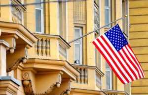 посольства США